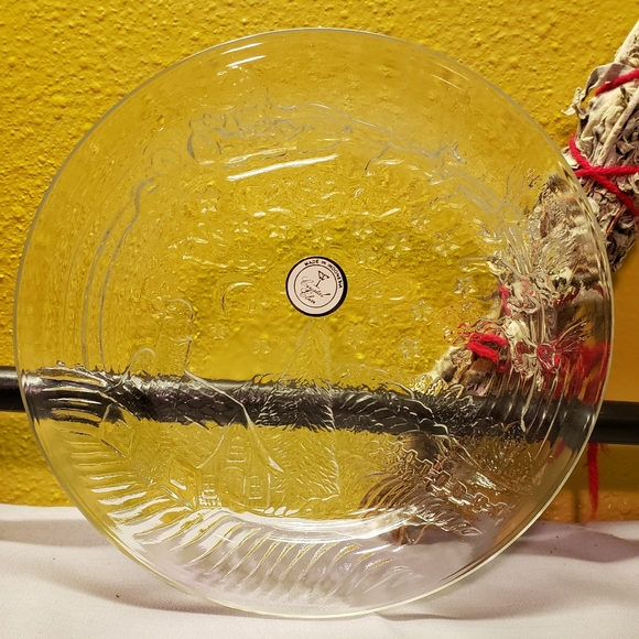 Celebrations Crystal Clear "Night B4 X-mas" Plate
